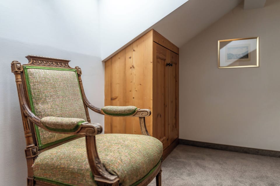 Superior Suite | Hypo-allergenic bedding, in-room safe, individually decorated