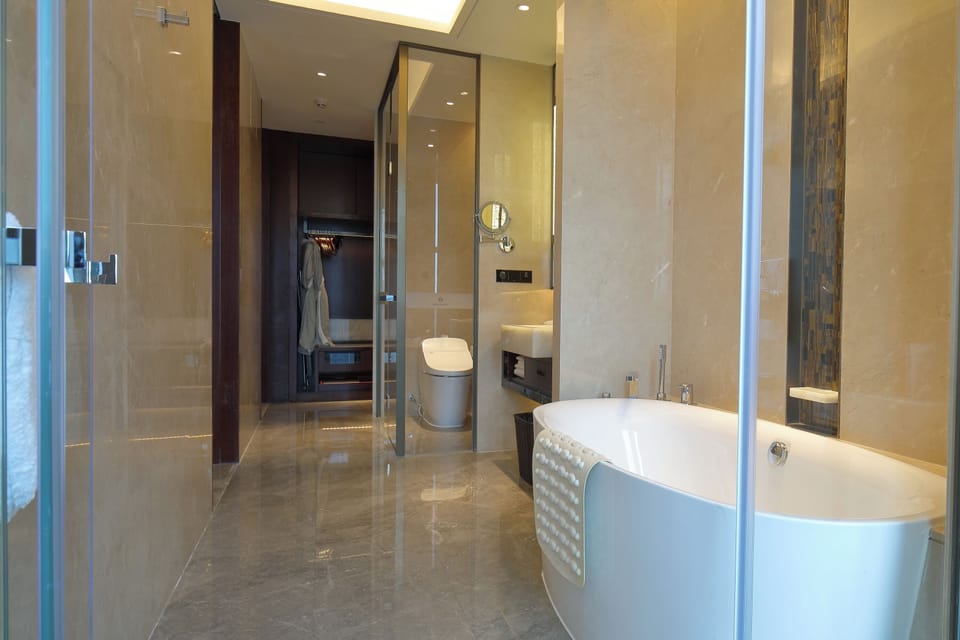 Minibar, in-room safe, desk, blackout drapes