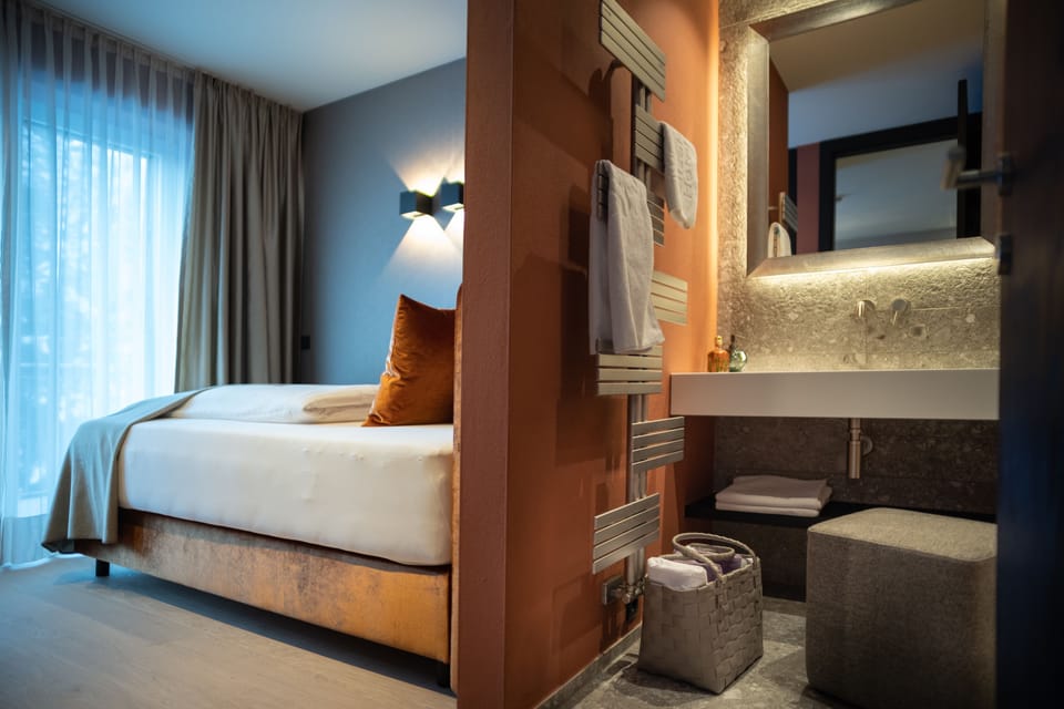Premier Apartment, 2 Bedrooms, Kitchen | Egyptian cotton sheets, premium bedding, in-room safe, desk