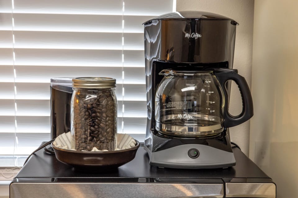 Studio | Coffee and/or coffee maker