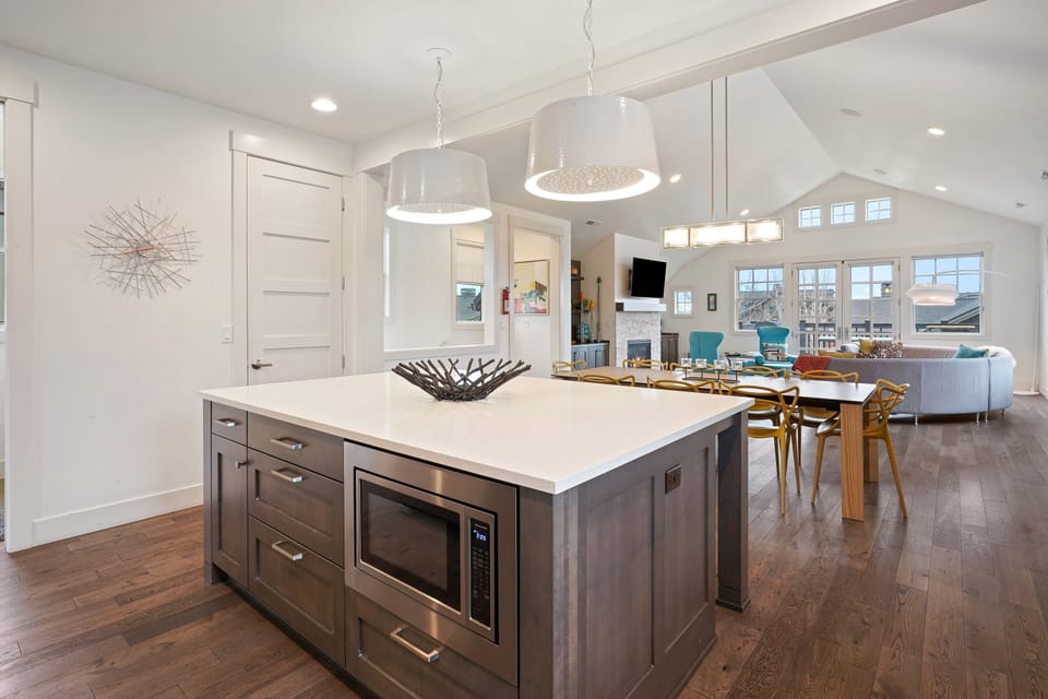 House, 5 Bedrooms | Interior