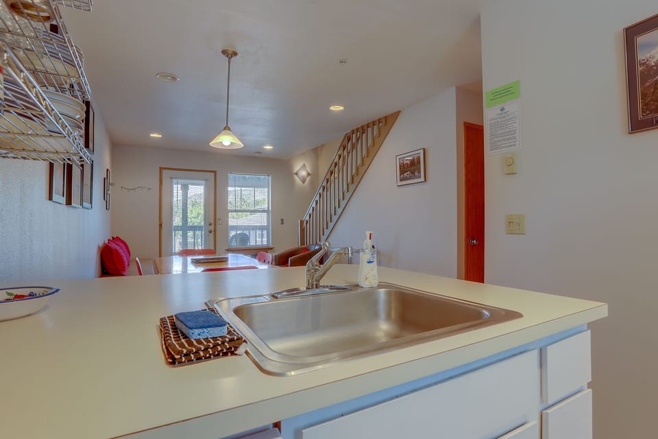 Condo, 2 Bedrooms | Private kitchen | Fridge, microwave, stovetop, dishwasher