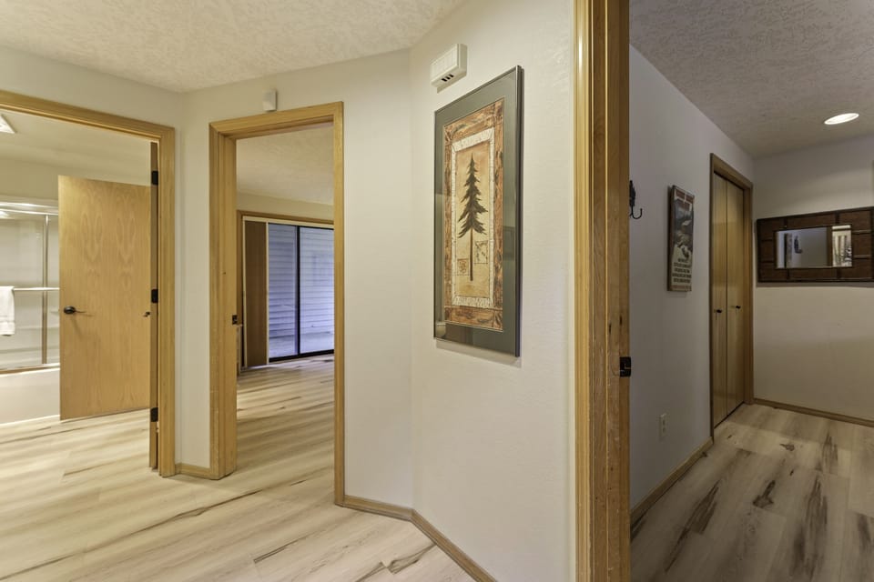House, 5 Bedrooms | Interior