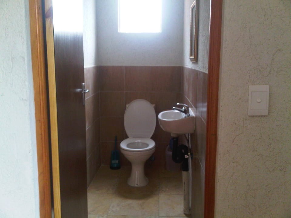 Double Room, Private Bathroom | Blackout drapes, iron/ironing board, free WiFi, bed sheets