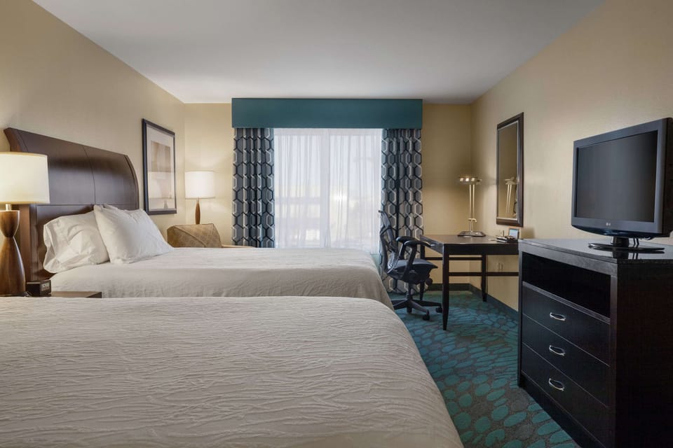 Egyptian cotton sheets, premium bedding, in-room safe, desk