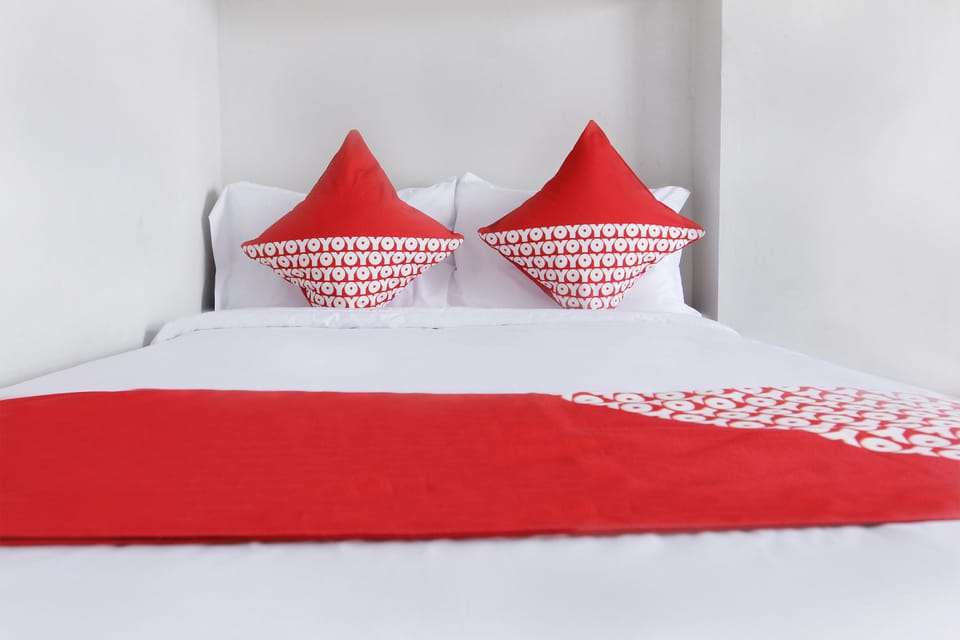 Standard Double Room | Desk, free WiFi, bed sheets