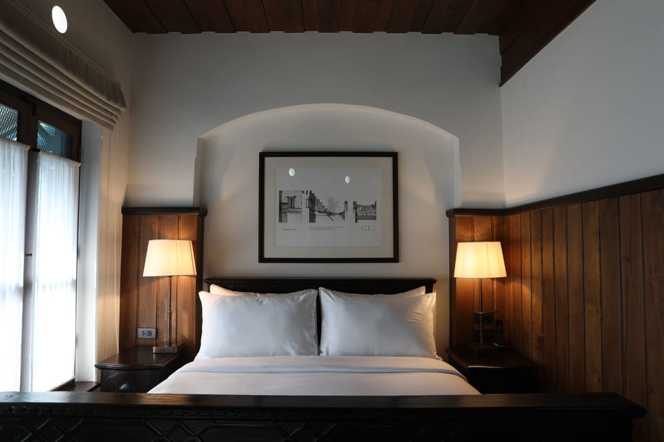 Superior Colonial Room | Minibar, in-room safe, individually decorated, individually furnished