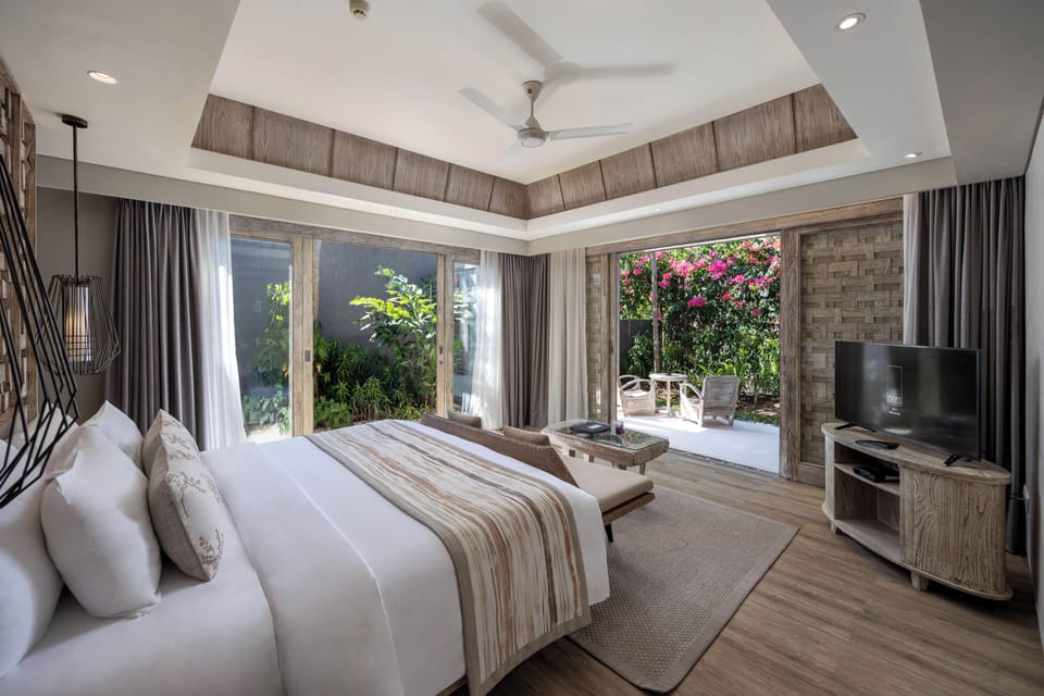 Deluxe Villa, 3 Bedrooms, Private Pool | Premium bedding, minibar, in-room safe, individually decorated