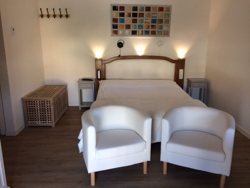 Soundproofing, rollaway beds, free WiFi, bed sheets