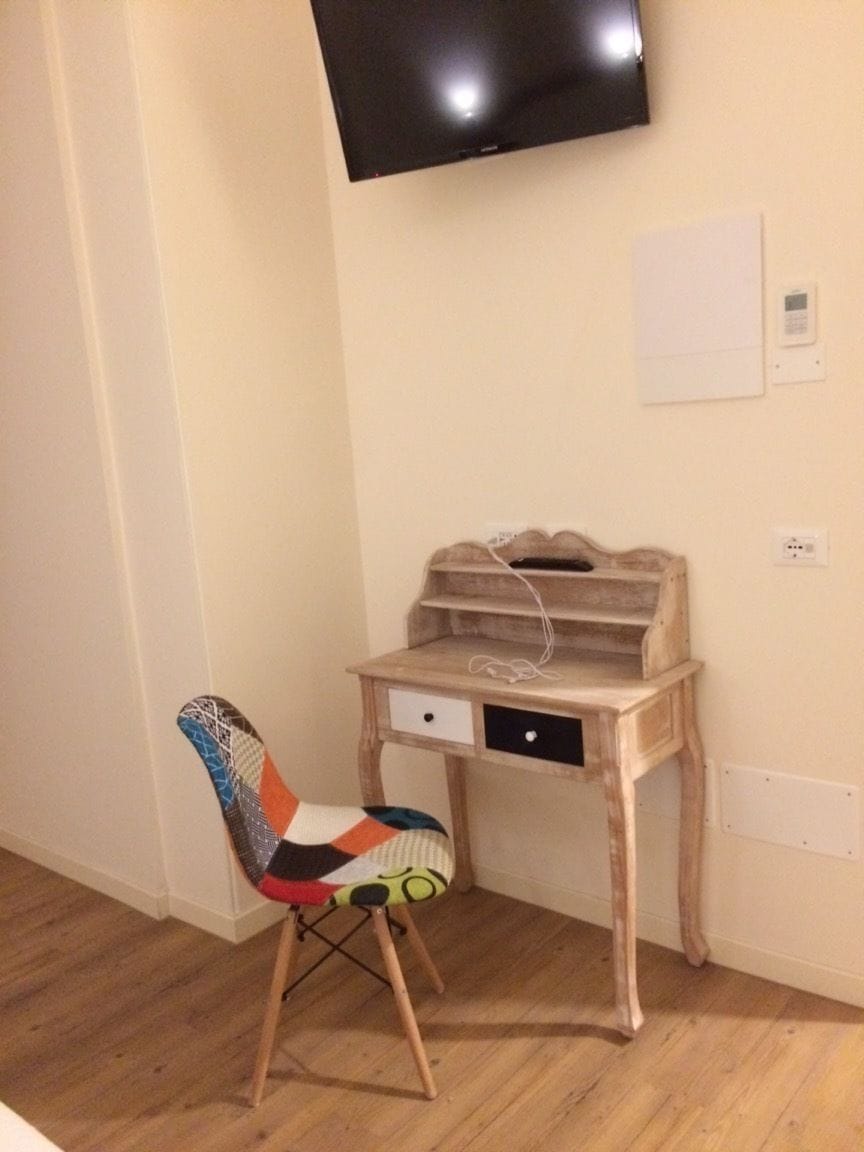 Room amenity
