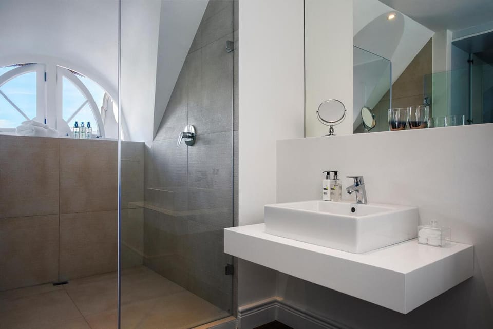 La Providence Guest House & Wine Farm Bed and Breakfast in Franschhoek