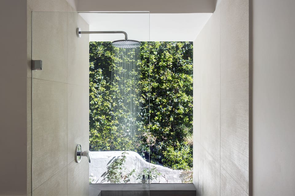 Bathroom shower