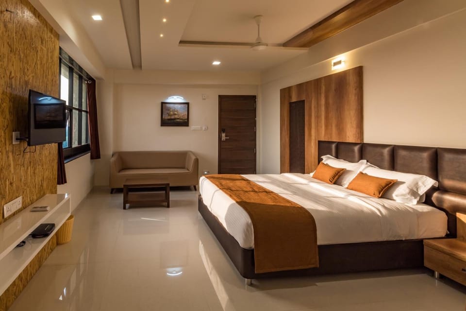 In-room safe, free WiFi