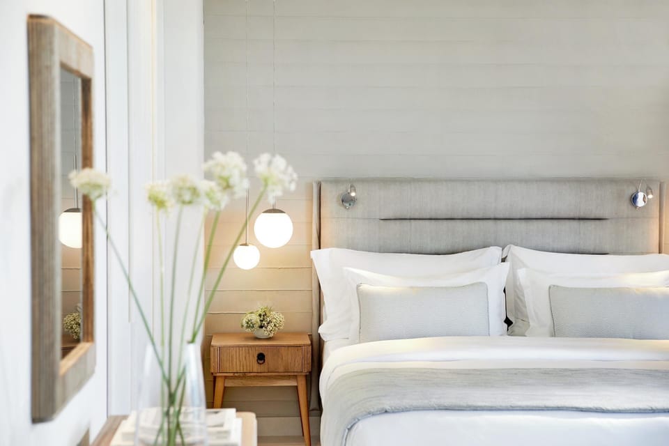 Premium bedding, minibar (free items), in-room safe, blackout drapes