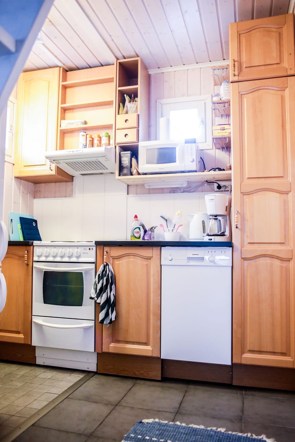 Comfort Cottage, Sauna | Private kitchen | Coffee/tea maker, full-size fridge, microwave, oven