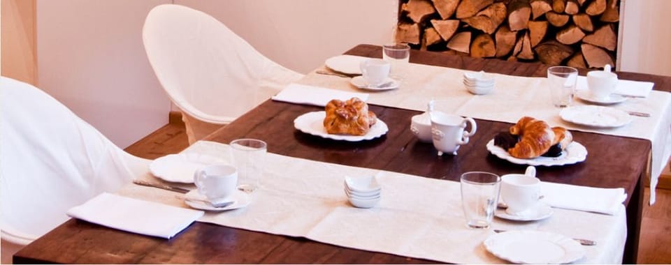 Daily cooked-to-order breakfast for a fee