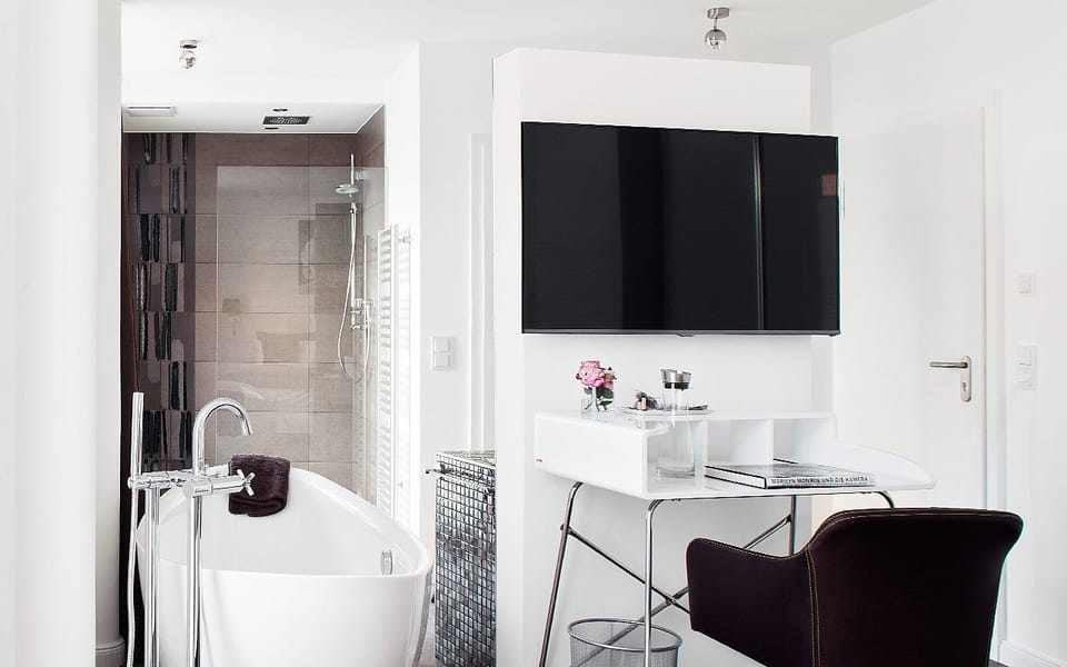 Double Room (Marilyn) | Living area | Flat-screen TV