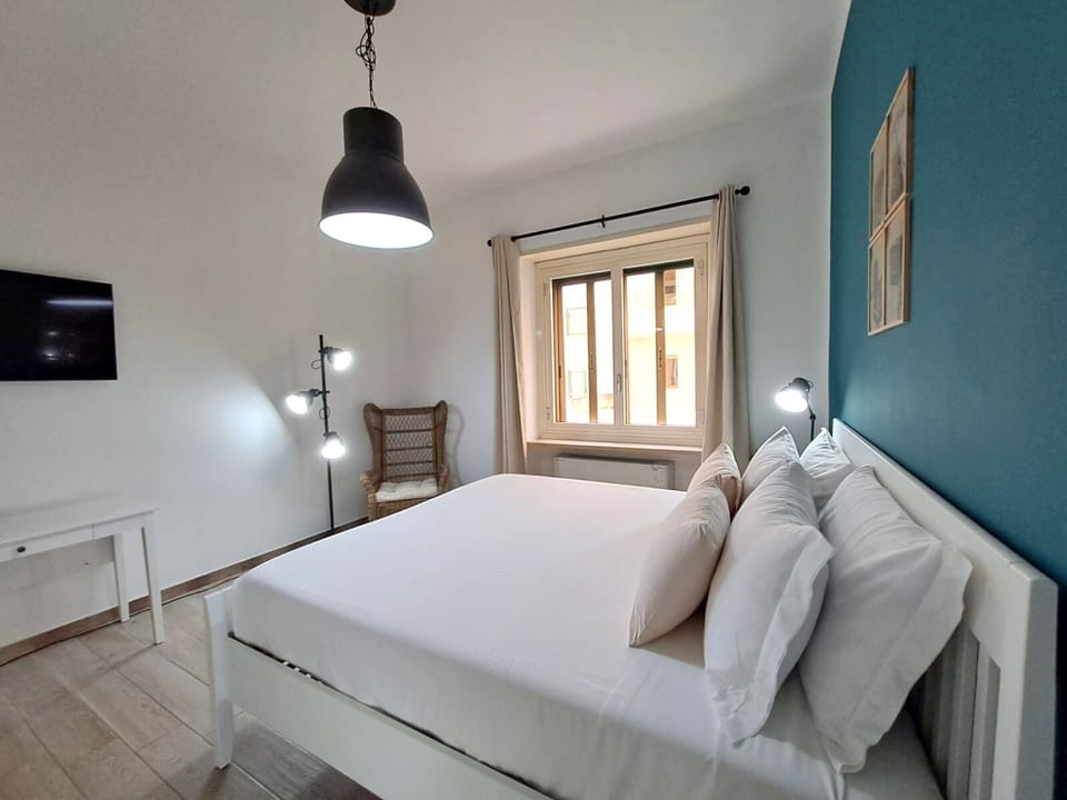 Superior Double Room | Down comforters, individually furnished, desk, laptop workspace