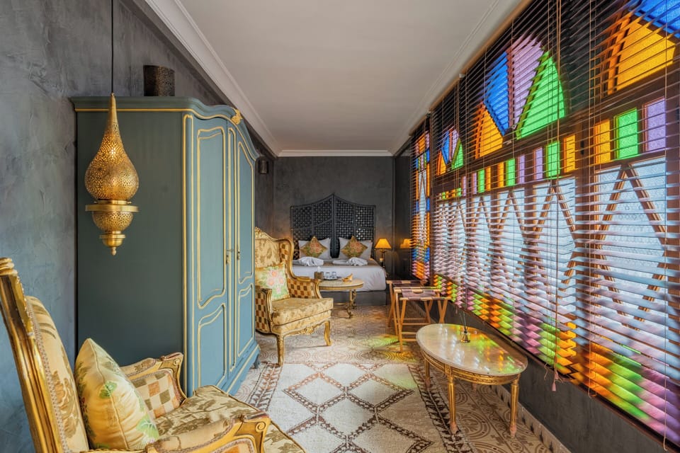 Signature Room, Non Smoking, Tower (Meyer) | In-room safe, individually decorated, individually furnished