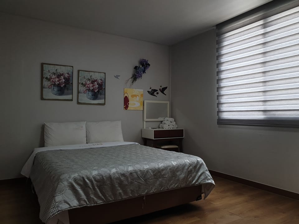 Family Room A (KRW10,000 surcharge for extra bedding) | Rollaway beds, free WiFi, bed sheets