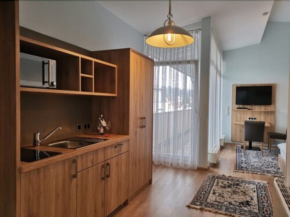 Apartment, Kitchenette | Private kitchenette | Fridge