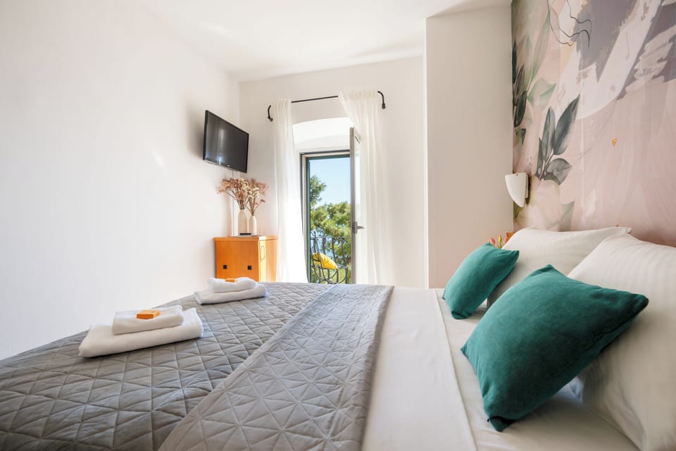 Standard Double Room, 1 Bedroom, Balcony, Partial Sea View | In-room safe, desk, free cribs/infant beds, free WiFi