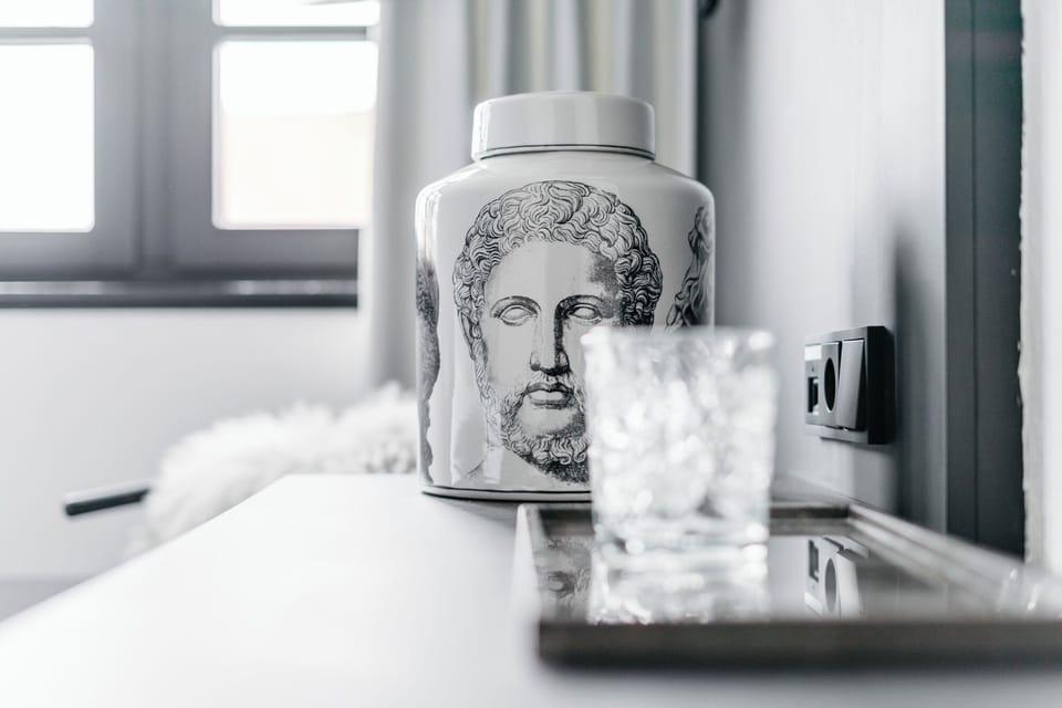 Hypo-allergenic bedding available, minibar, desk, laptop workspace