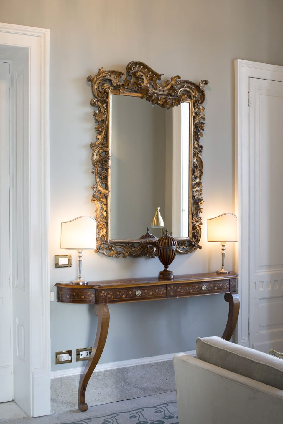 Suite | Minibar, in-room safe, individually decorated, individually furnished