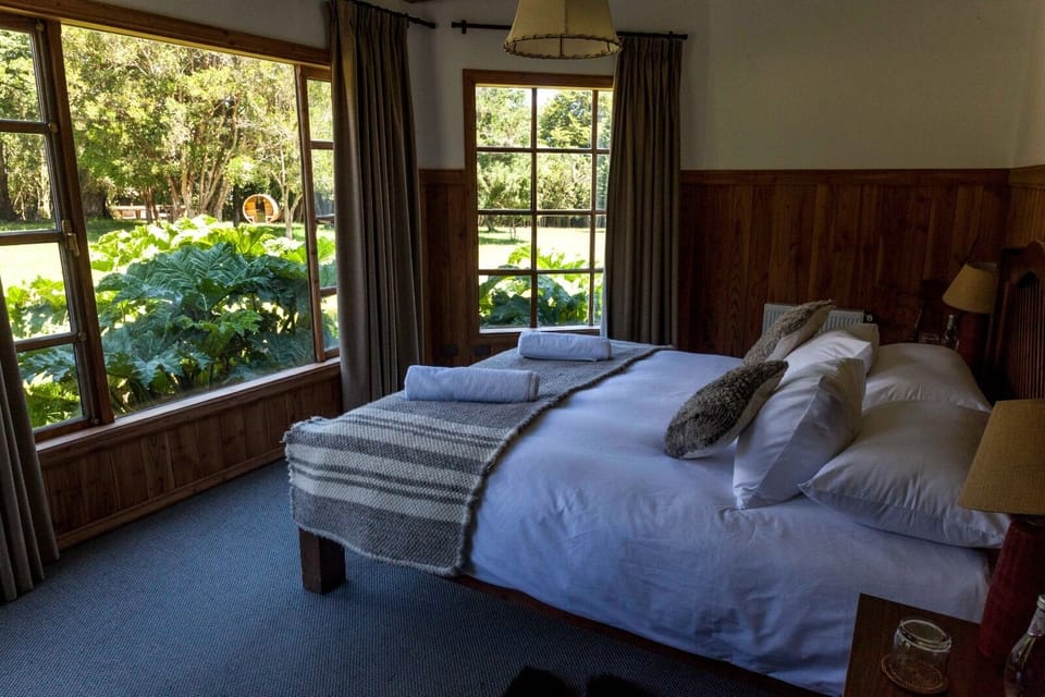 Superior Room | In-room safe, rollaway beds, bed sheets
