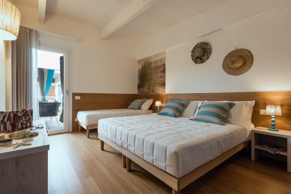 Superior Bungalow, Terrace, Garden View (Leccio) | In-room safe, free cribs/infant beds, free WiFi, bed sheets