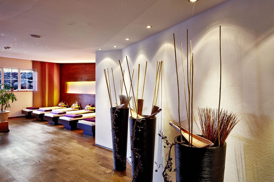 Sauna, steam room, hot stone massages, deep-tissue massages