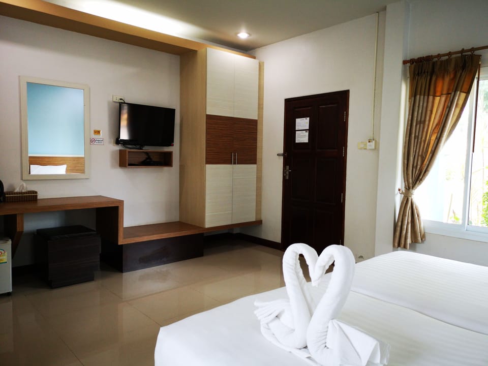 Standard Bungalow, 2 Twin Beds, Non Smoking | Room amenity