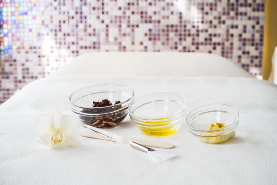Sauna, hot tub, body treatments, hydrotherapy, body wraps, body scrubs