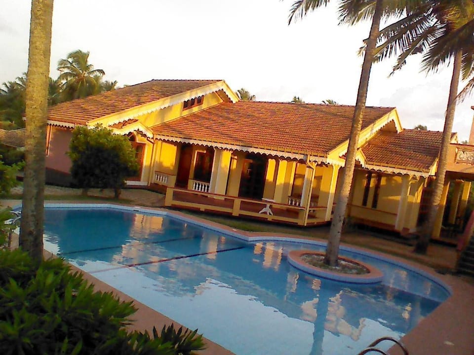 4-Bedroom Villa  | Private pool