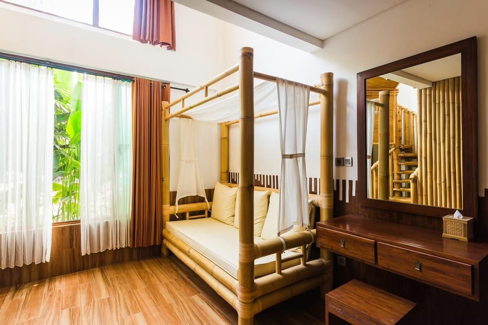 Family Room | Minibar, in-room safe, laptop workspace, soundproofing