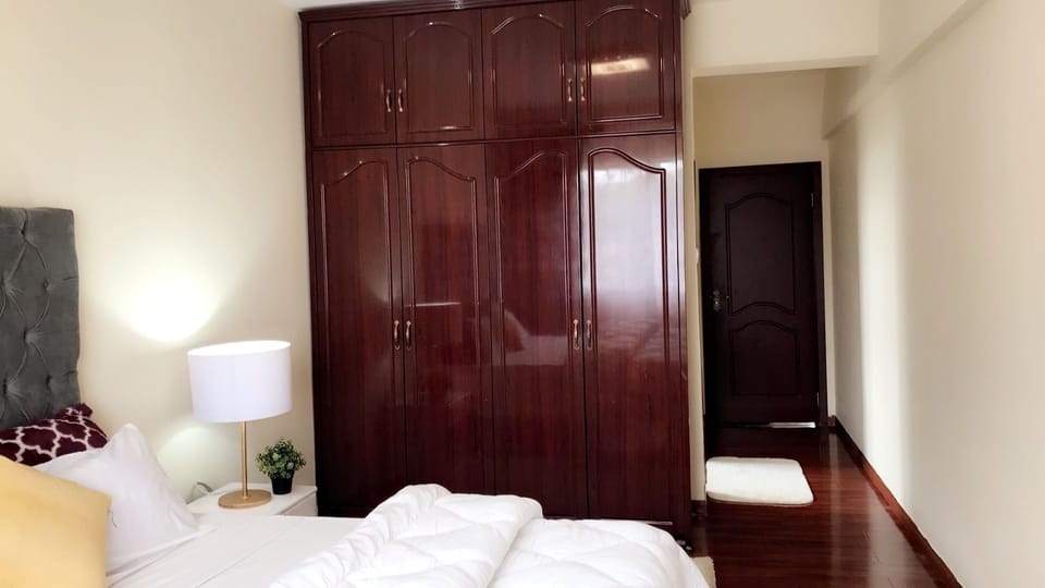 Apartment, 3 Bedrooms | 3 bedrooms, in-room safe, individually decorated, individually furnished