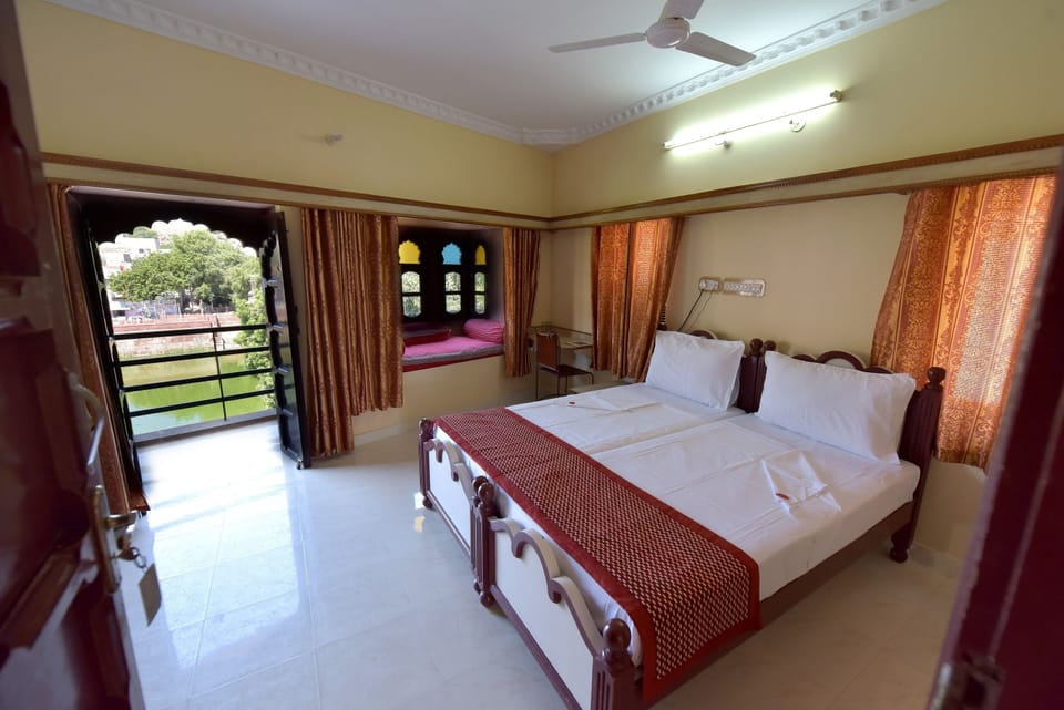 In-room safe, desk, cribs (free), rollaway beds (surcharge)