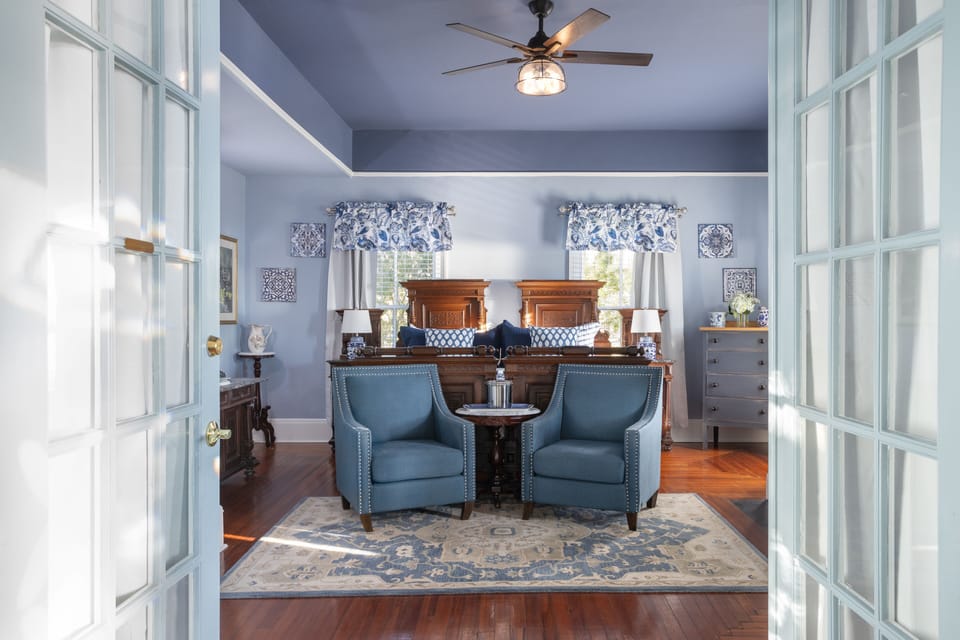Room, 1 King Bed | Terrace/patio
