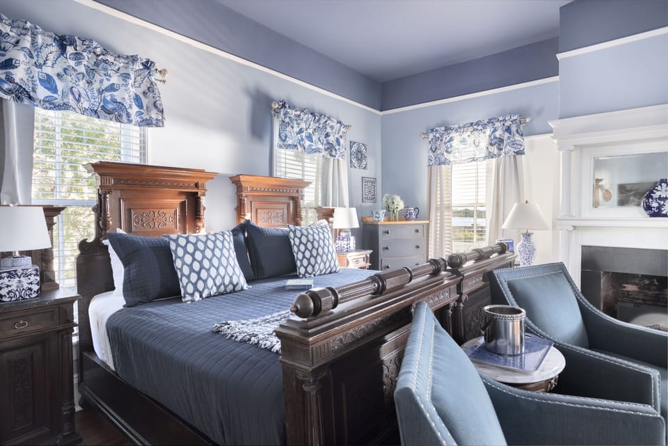 Room, 1 King Bed | Egyptian cotton sheets, premium bedding, individually decorated