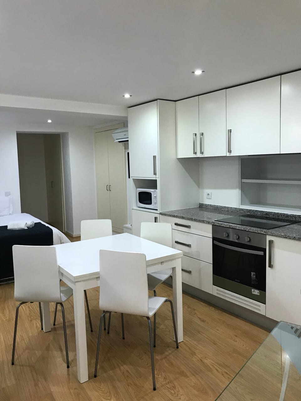 Standard Suite | Private kitchenette | Full-size fridge, microwave, stovetop, espresso maker