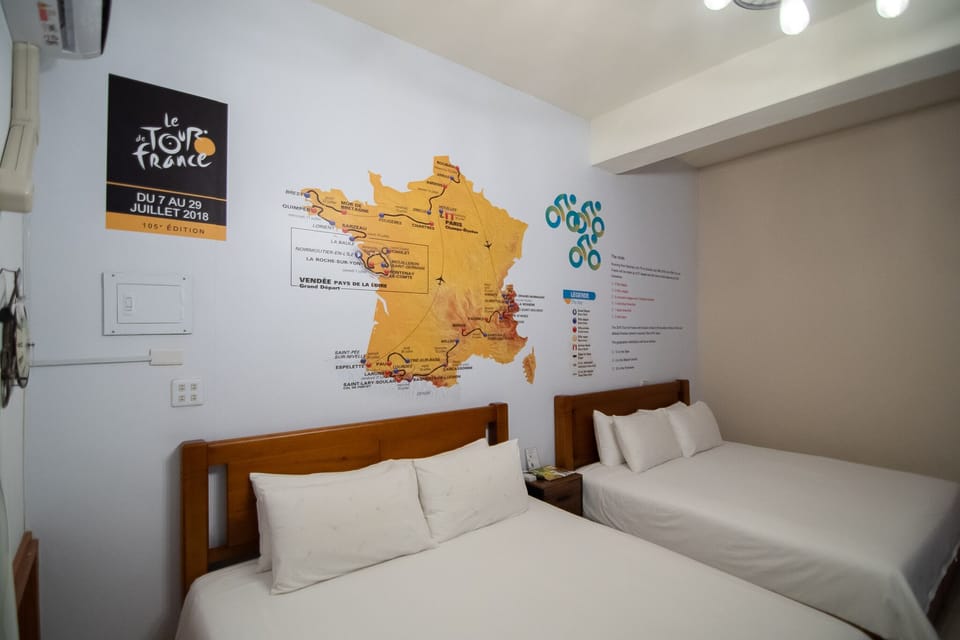 King Quadruple Room | Blackout drapes, free WiFi, bed sheets