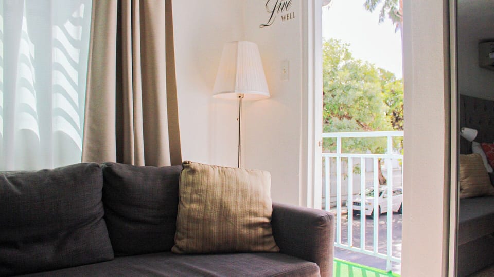 Comfort Studio | Living area | Smart TV