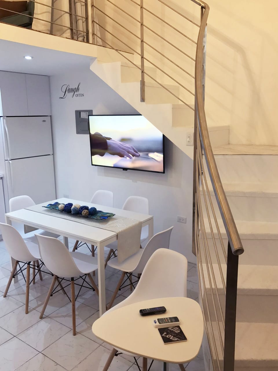 Apartment, Multiple Beds | Living area | Flat-screen TV