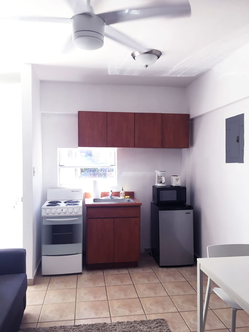 Apartment, 1 Queen Bed with Sofa bed | Private kitchen | Fridge, microwave, oven, stovetop