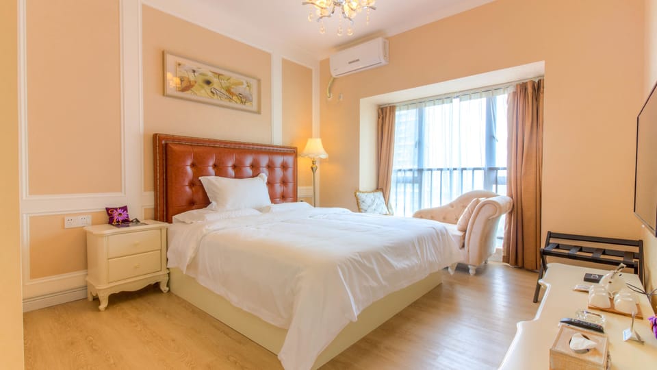 Business Condo | Individually decorated, individually furnished, desk, laptop workspace