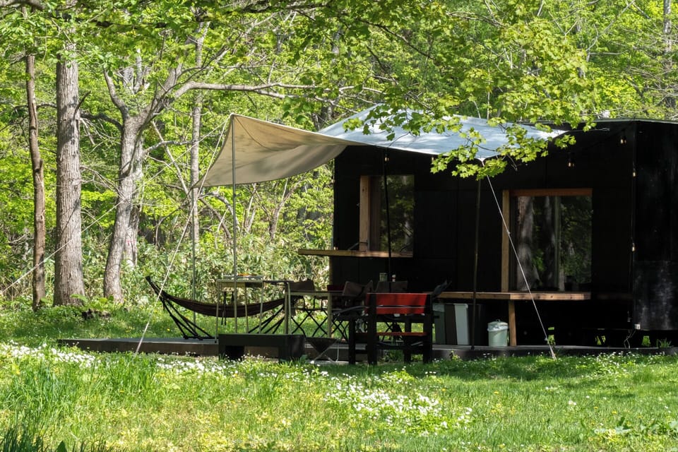 Glamping Cabin | Down comforters, bed sheets
