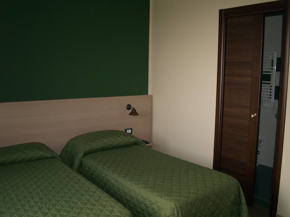 Comfort Double or Twin Room, Garden View | Down comforters, individually decorated, individually furnished