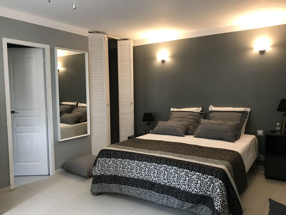 Comfort Double Room (Galet) | Premium bedding, individually decorated, individually furnished