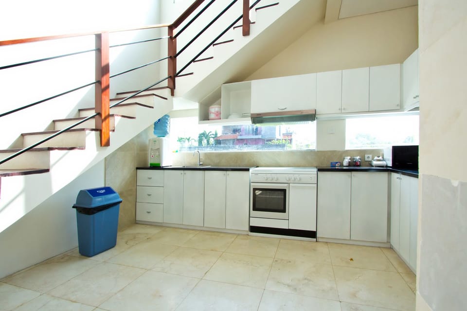 Villa, 5 Bedrooms | Private kitchenette
