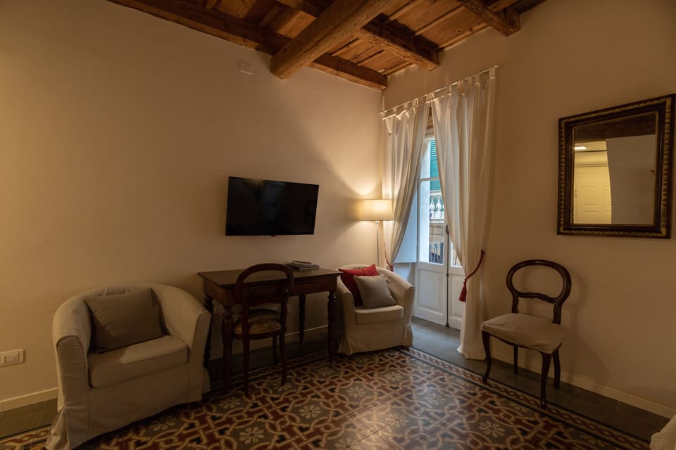 Romantic Double Room | Living area